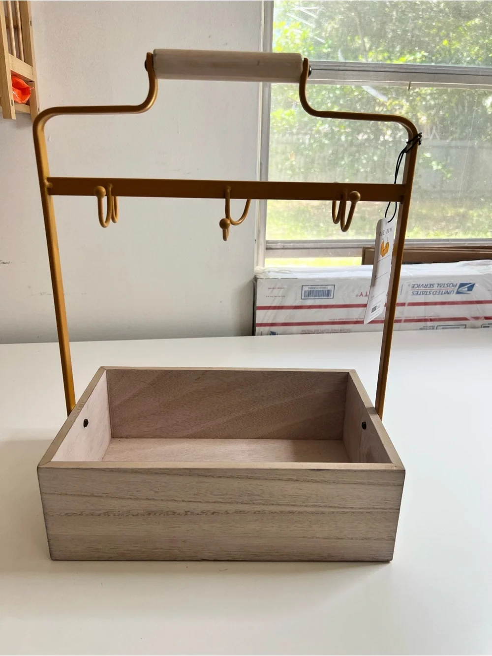 Rae Dunn Pumpkin Spice mug holder with 6 hooks